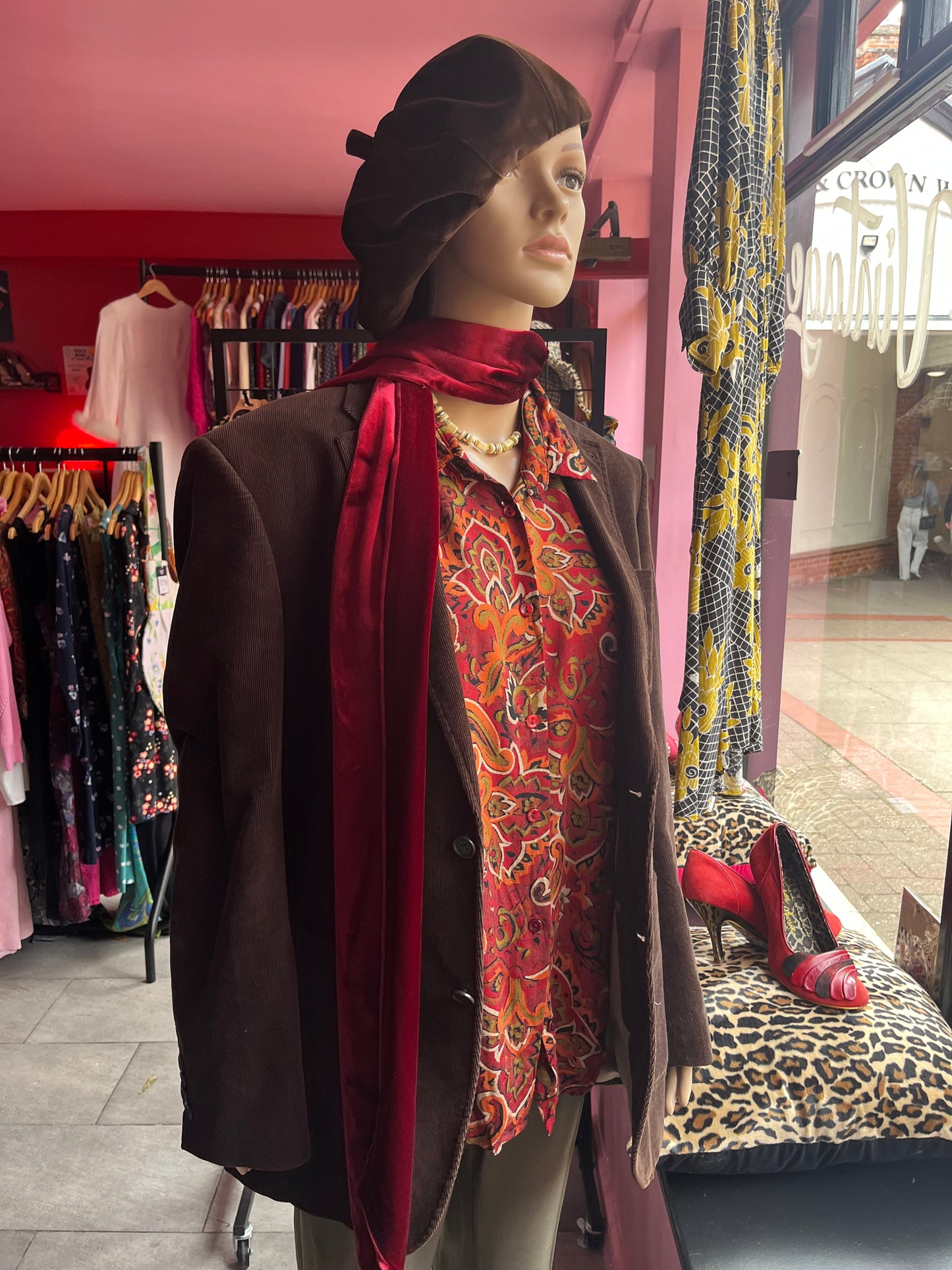 1980s Vintage Harrods Brown Suede Beret