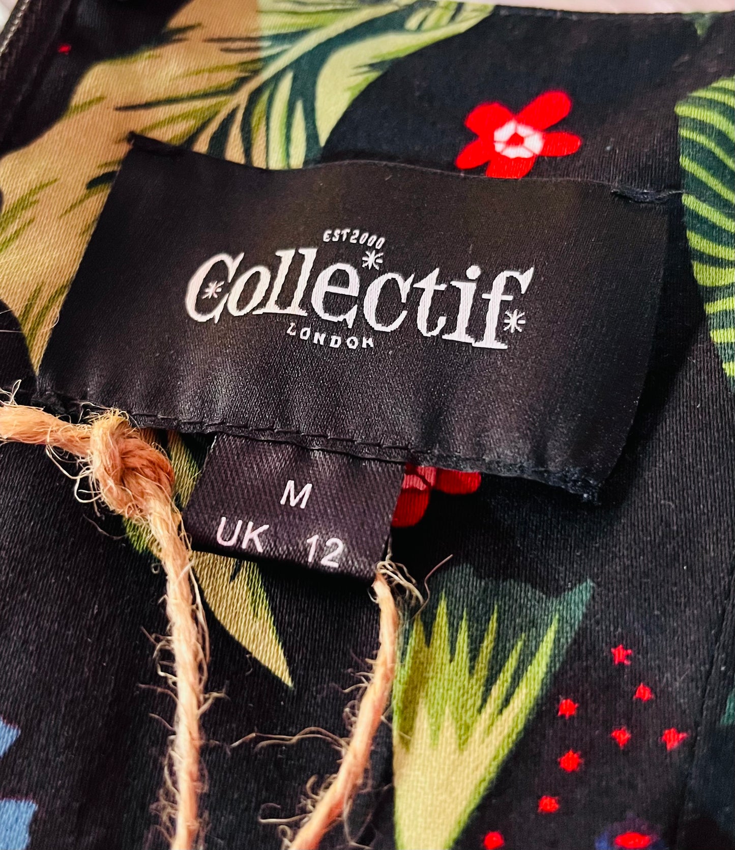 Collectif 50s Style Tropical Birds Pencil Dress