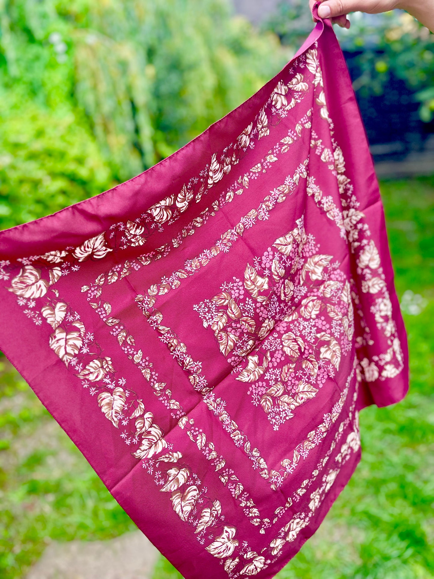 Maroon Autumn Leaves Headscarf