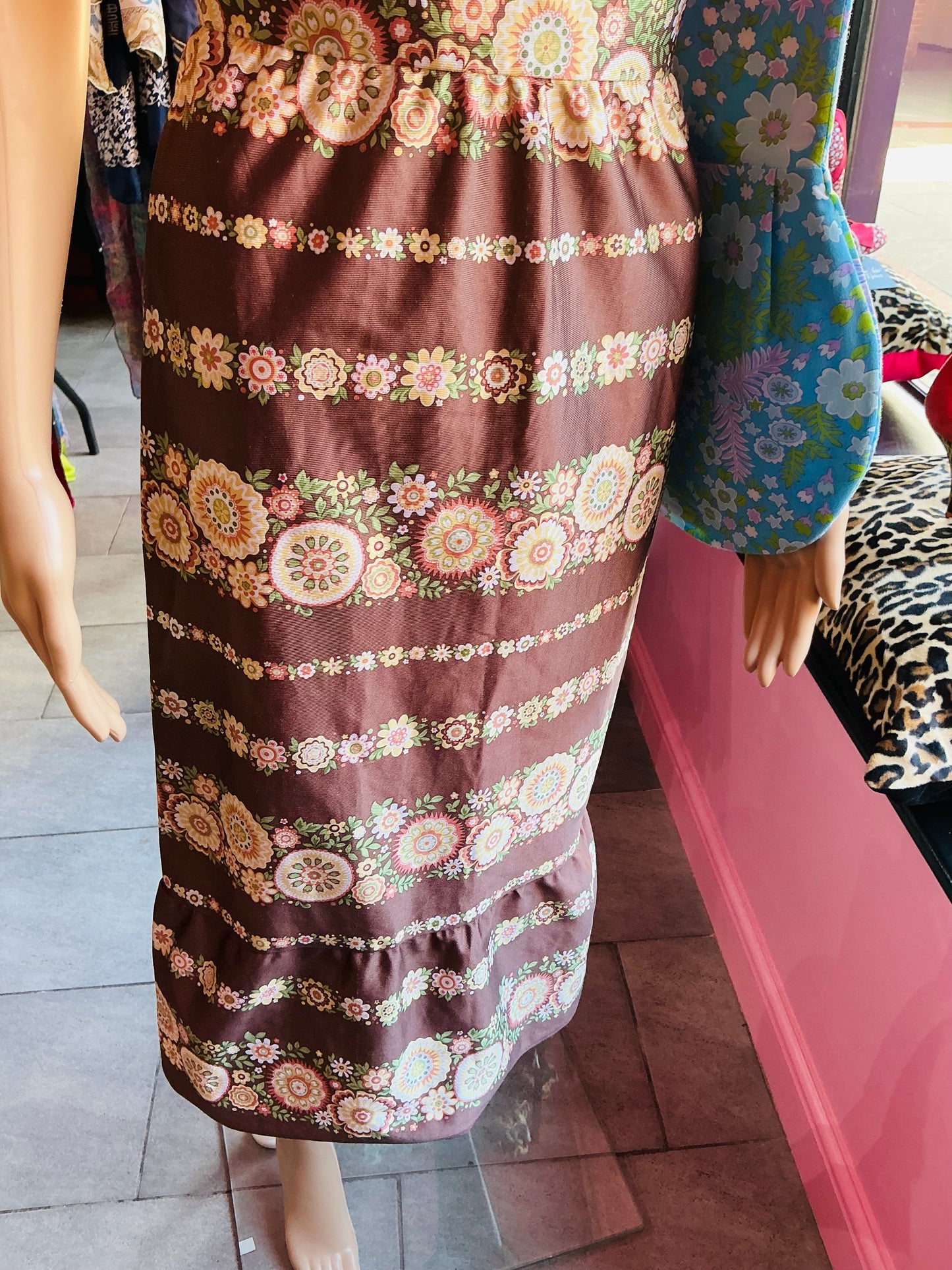 1960s Vintage Beckleidung Brown Retro Floral Slip Dress
