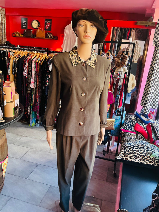 1980s Vintage Harrods Brown Suede Beret