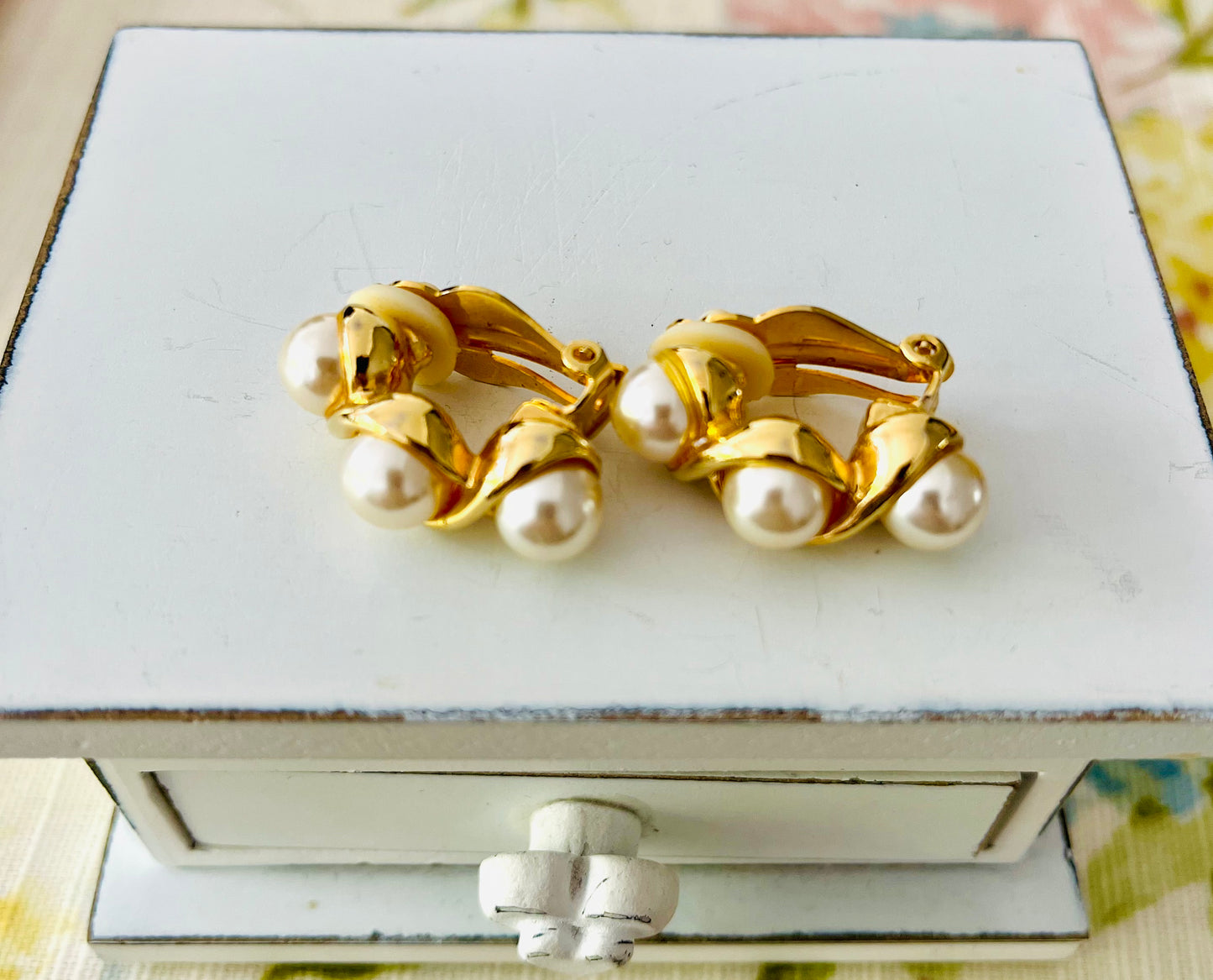 Original 1960s vintage gold pearls