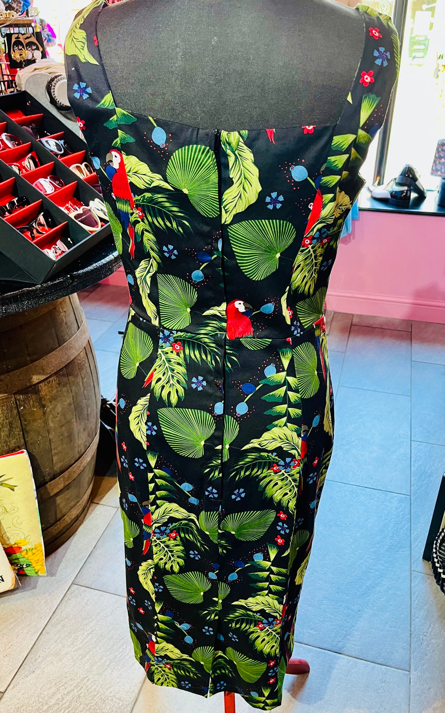 Collectif 50s Style Tropical Birds Pencil Dress