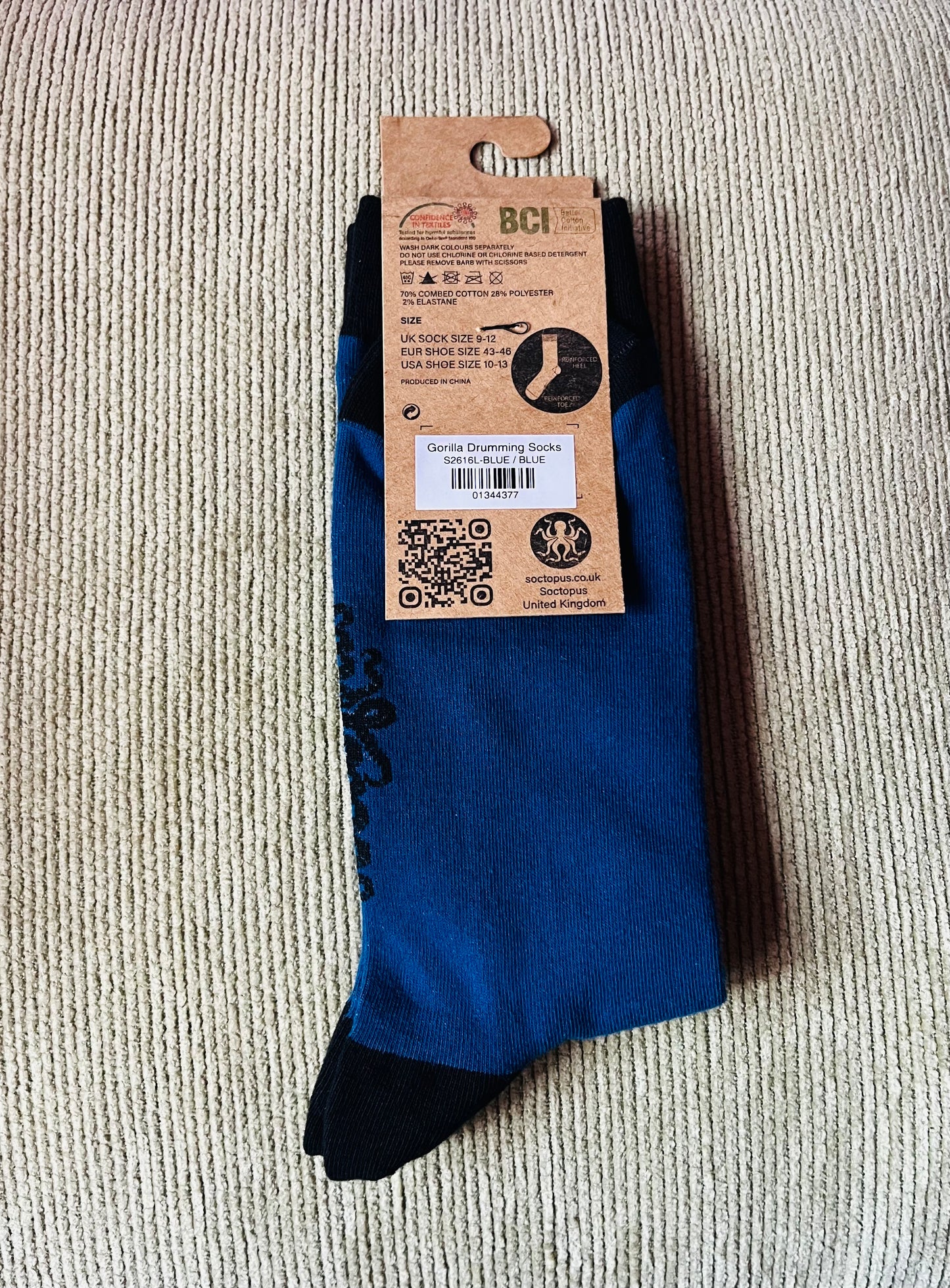 Socktopus Drumming Gorilla Socks- Green and Blue