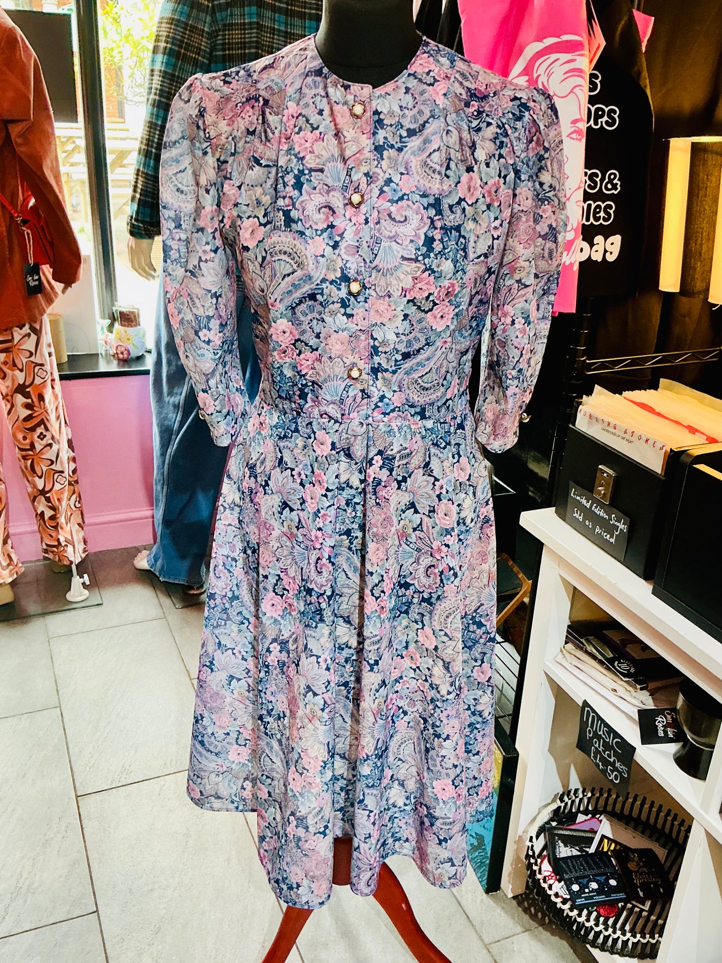 1980s Vintage US California Looks Floral Tea Dress