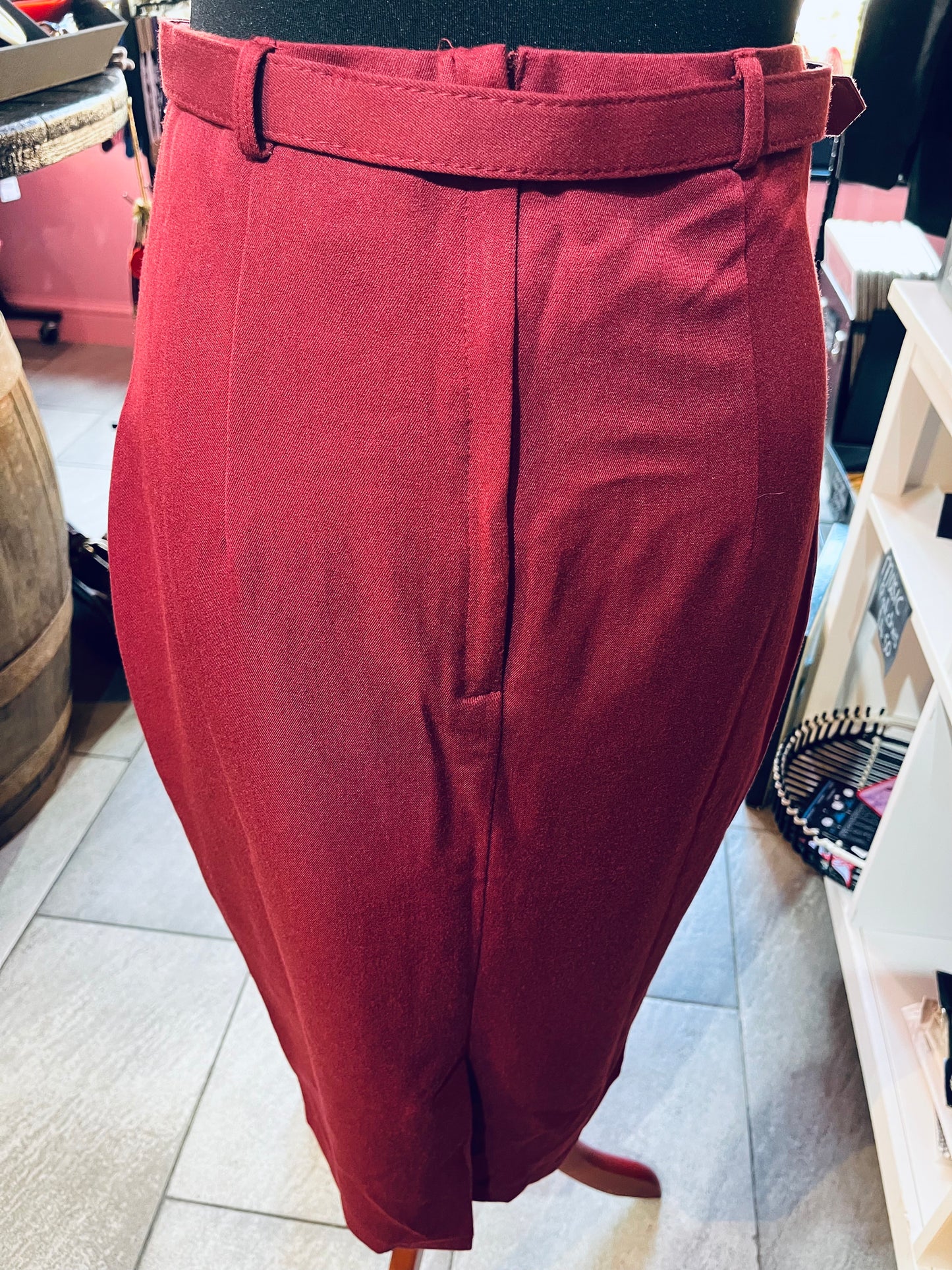 1950s Style Burgundy Collectif Pencil Skirt
