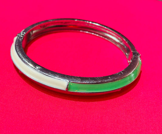 1980s Vintage Green and White Bangle
