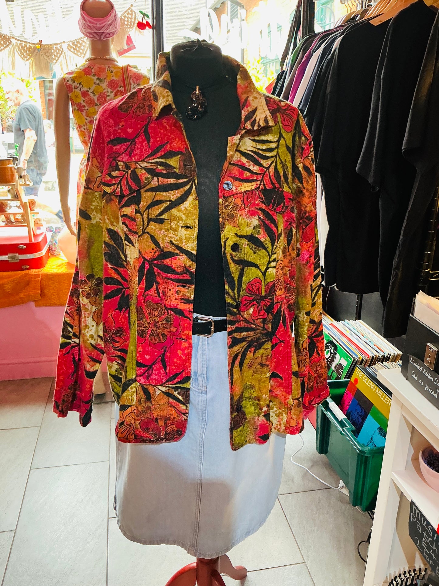 1990s Vintage Tropical Floral Linen Jacket