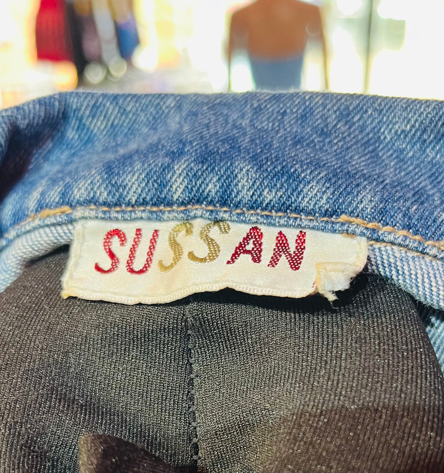 90s Vintage Sussan Sleeveless Denim Shirt