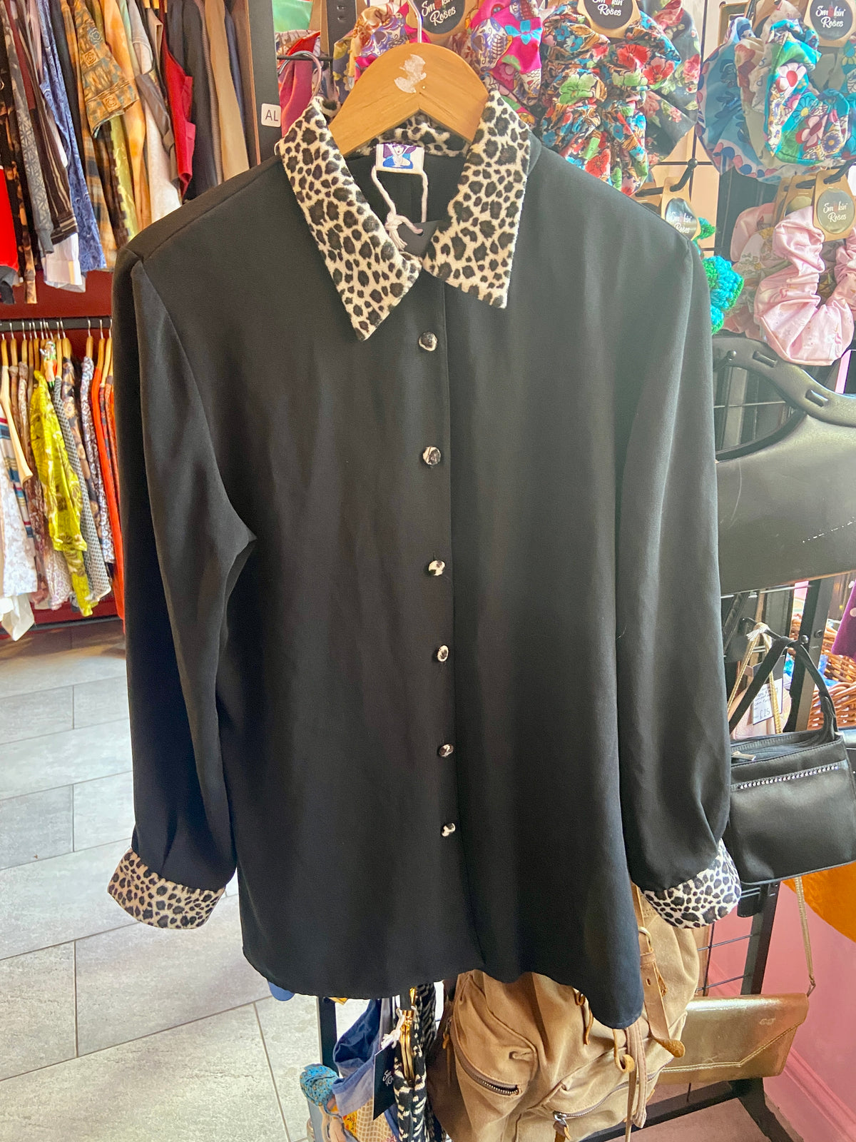 1980’s Leopard Print Collar Button Up Shirt