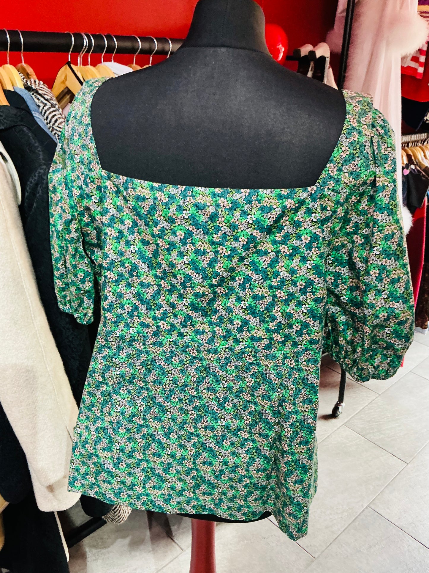 BNWT Oliver Bonas Pretty Floral Top