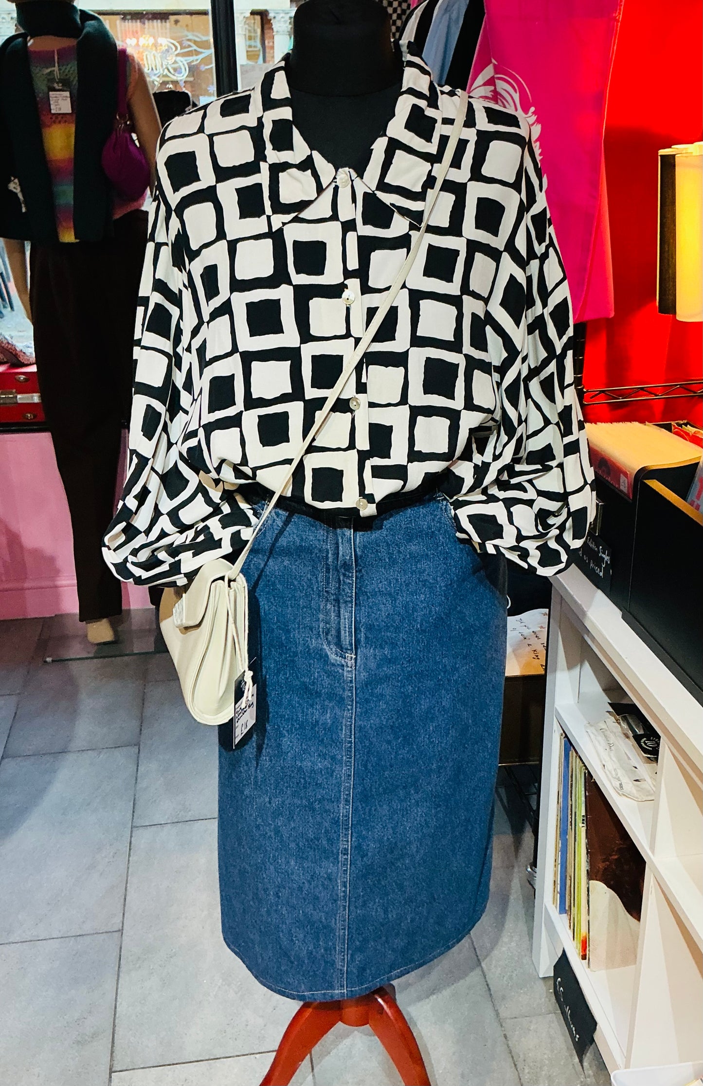 1990s Vintage Monochrome Geometric Shirt