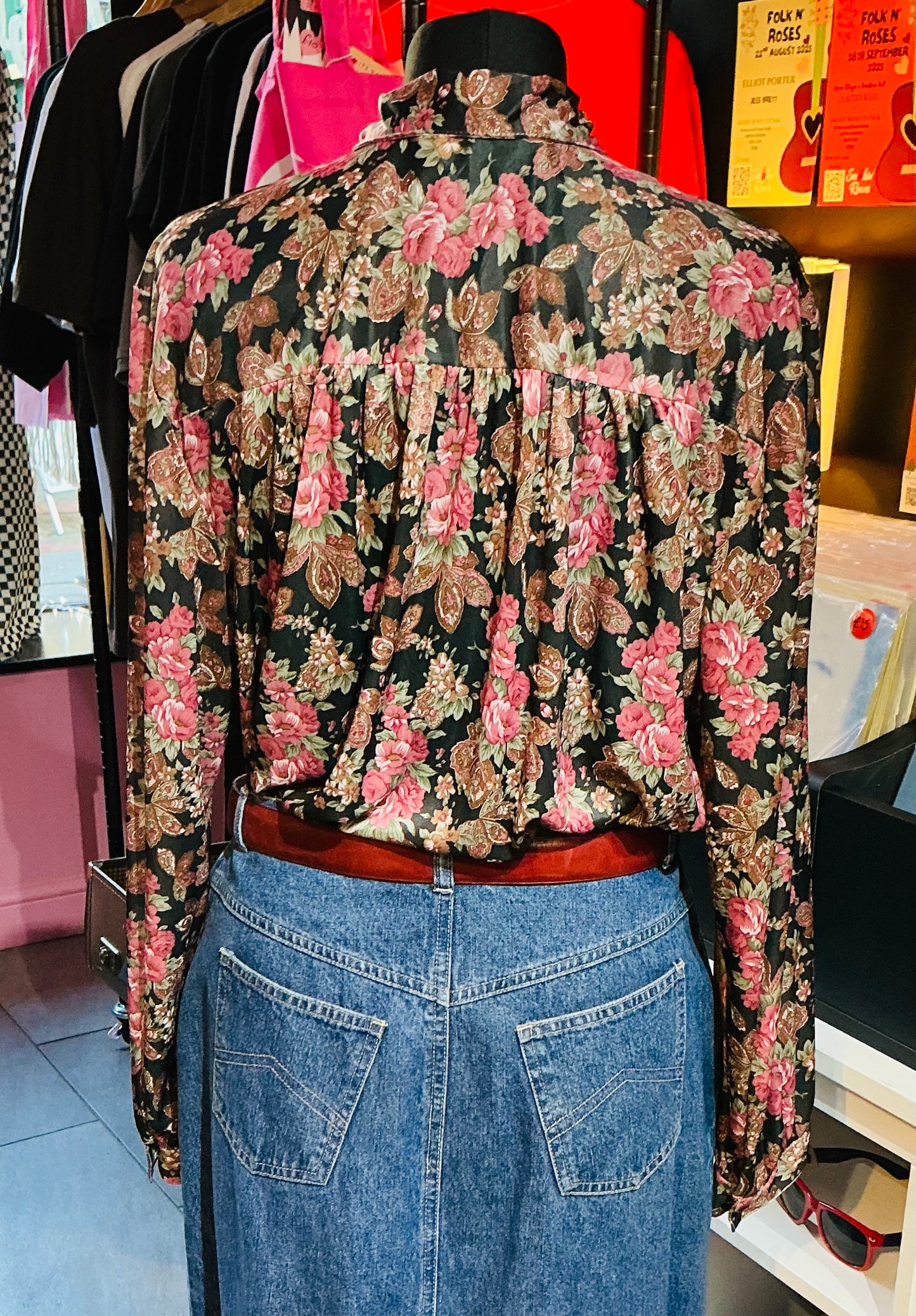 1980s Vintage Pink Floral Blouse