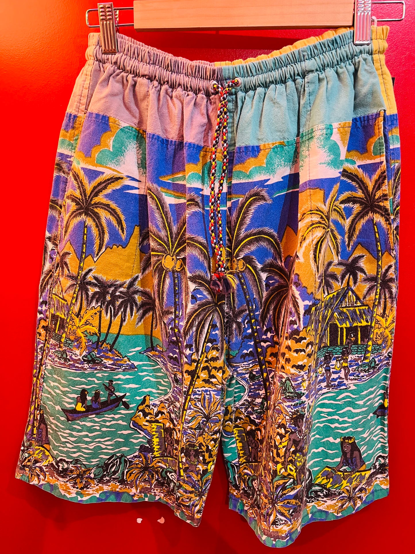 1990s Vintage Hawaiian Shorts