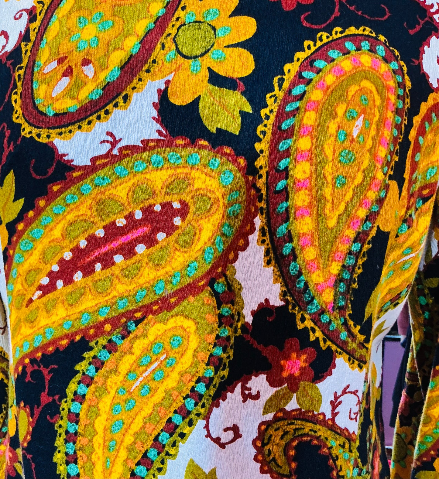 1970s Vintage Paisley Floral Shift Dress