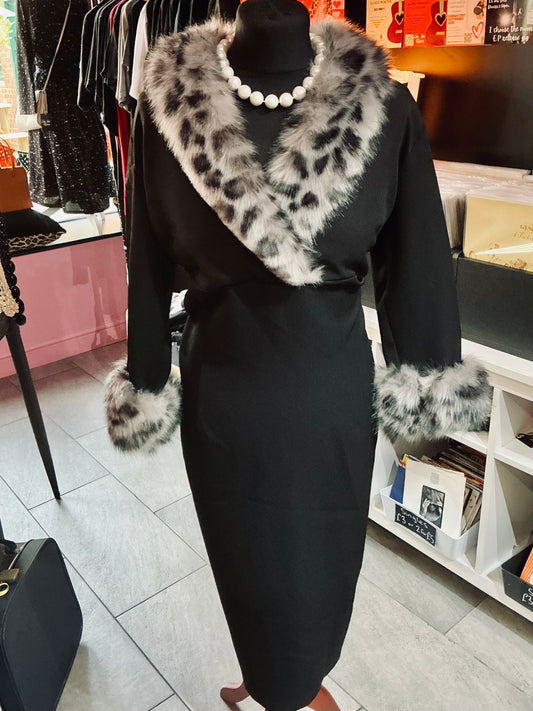 Black British Retro Faux Fur Lined Cocktail Dress