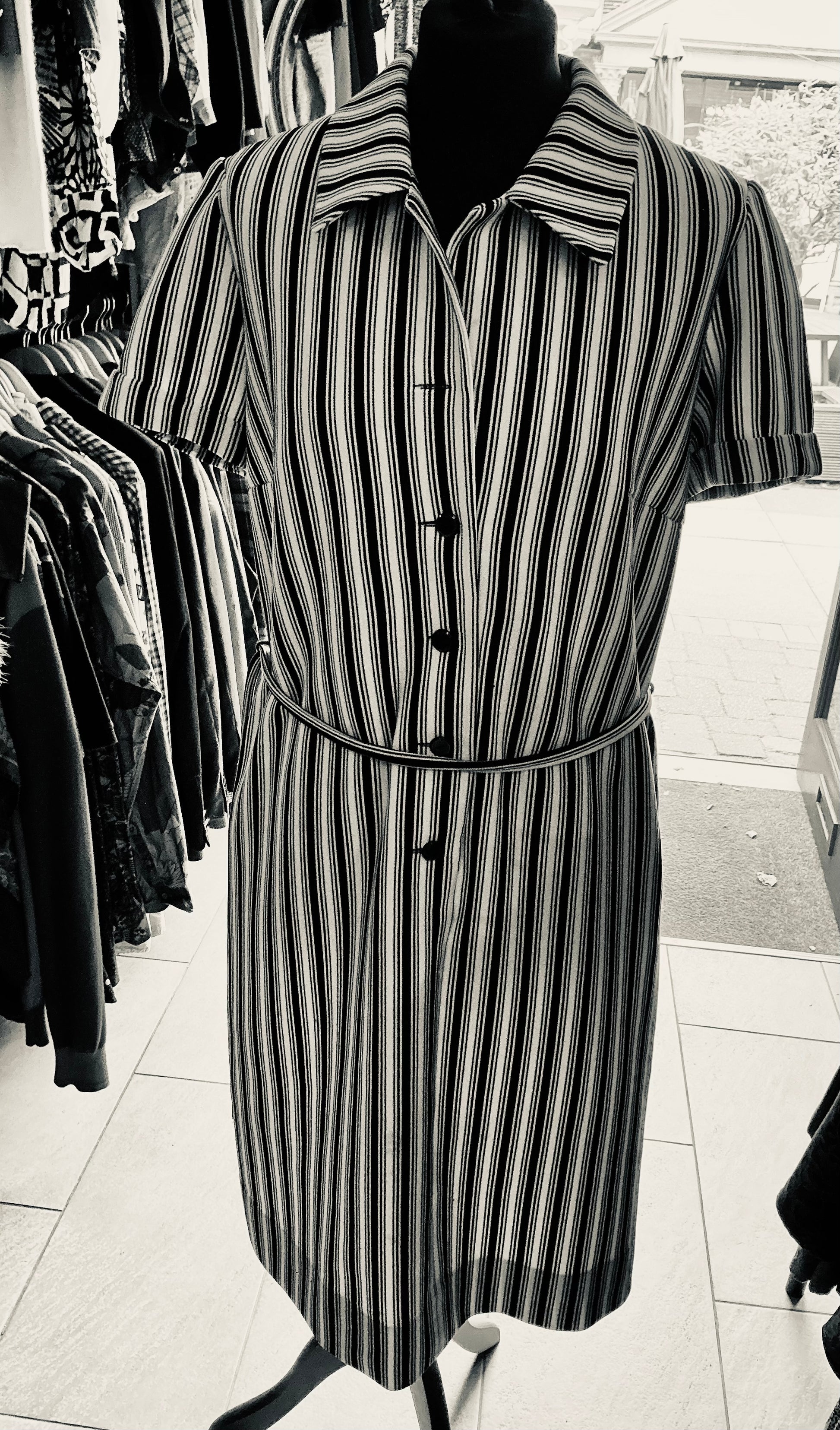1980s Vintage C&A Black and White Striped Dress 