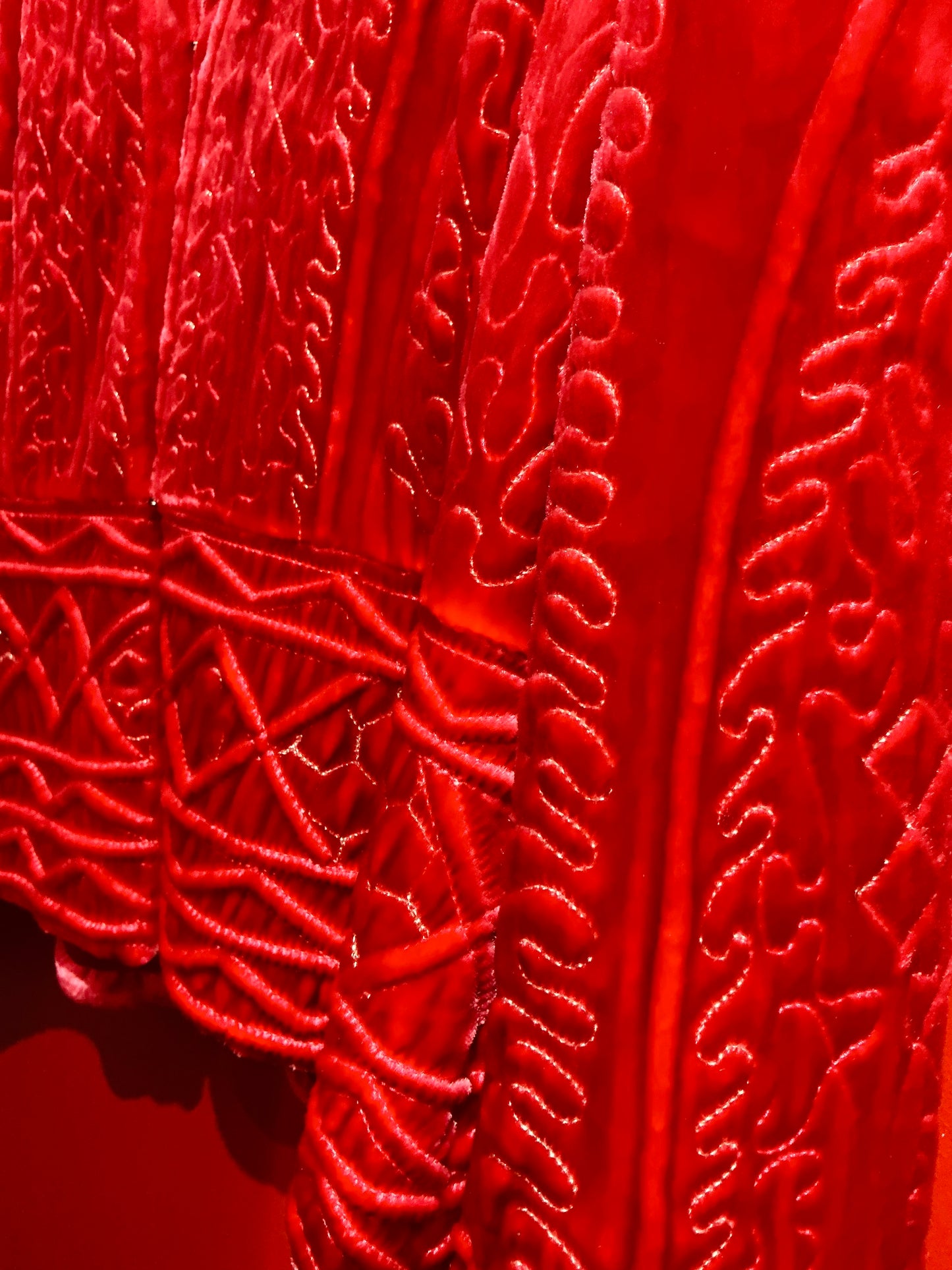1990s Vintage Retro Embroidered Red Velvet Jacket