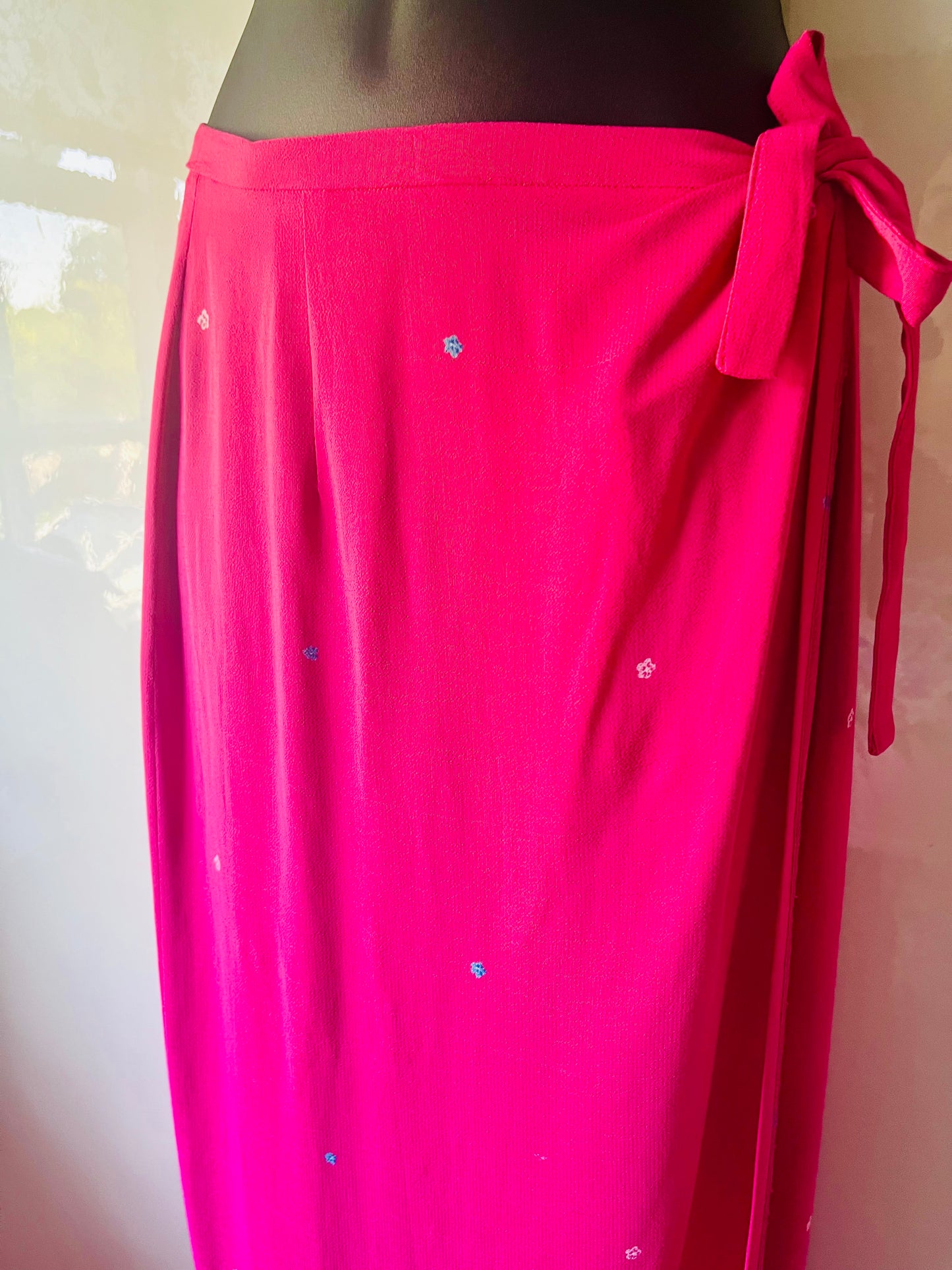 Melanie Black Cerise Pink Wrap Skirt- Size M