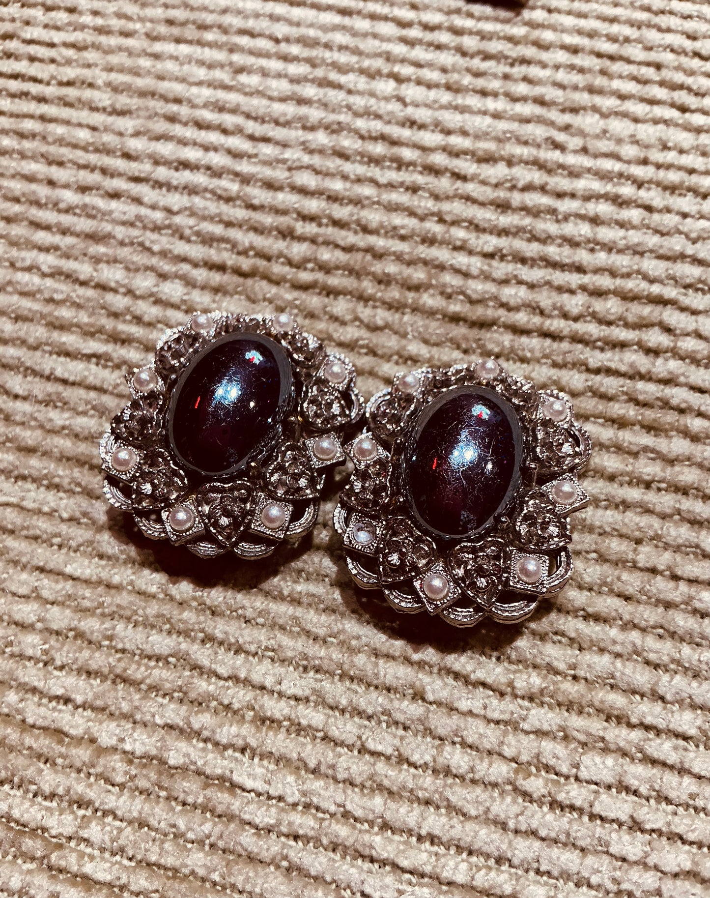1980s Vintage Large Stone Clip on Earrings