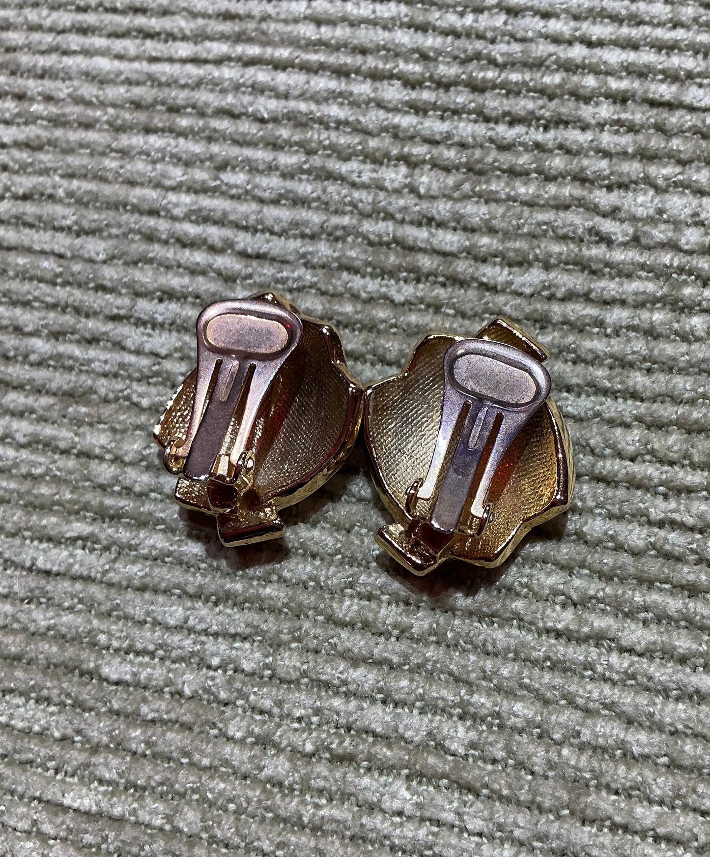 1980s Vintage pink and Gold Art Deco Style Clip on Earrings