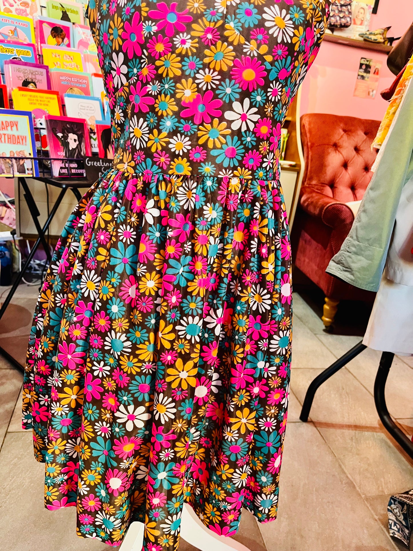 1960s Vintage Devonshire Lady Flower Power Halter-neck Dress