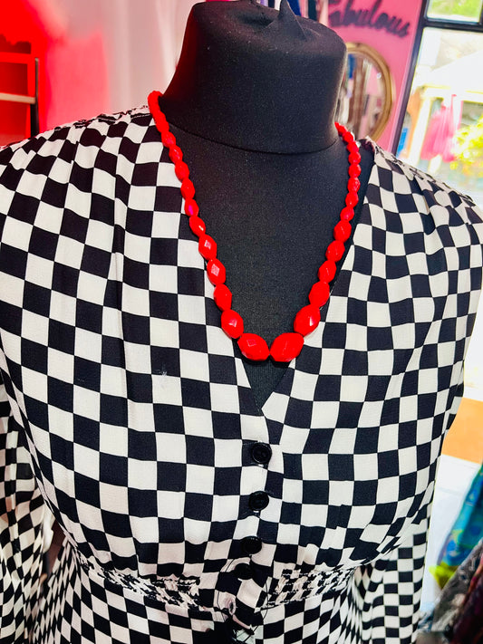 1980s Vintage Red Beaded Necklace
