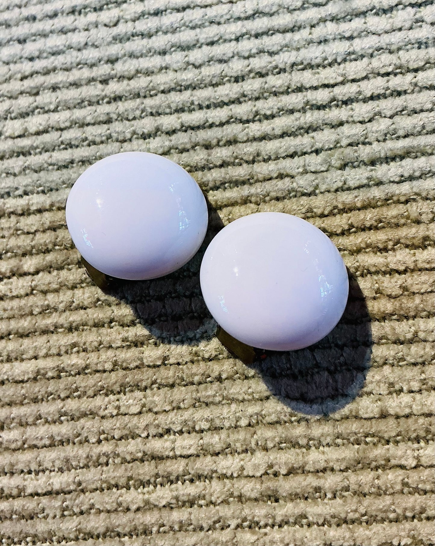 1960s Vintage Round White Enamel Clip on Earrings