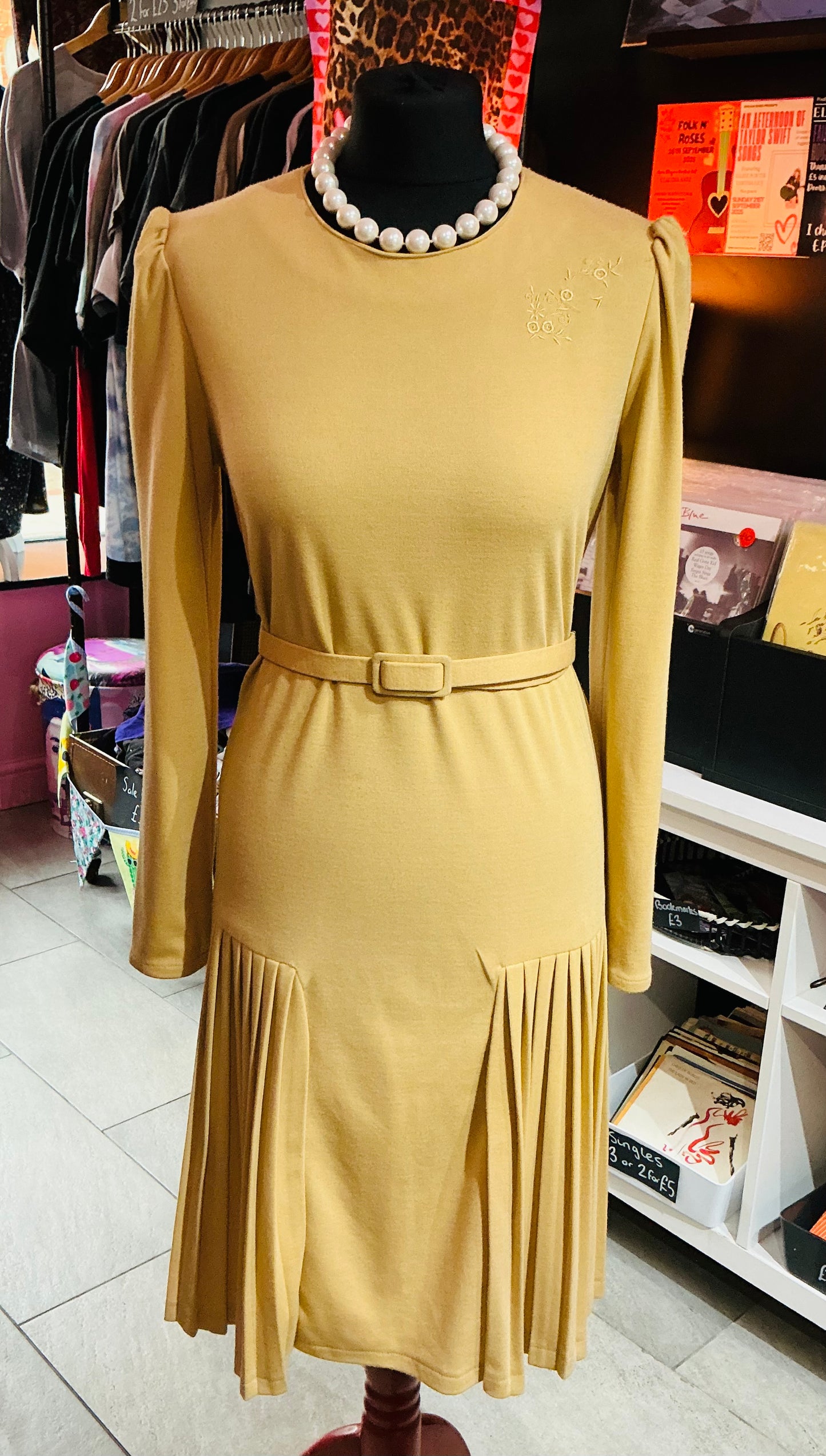 1960s Vintage Shubette of London Mustard Yellow Pleated Midi Dress- Size 14