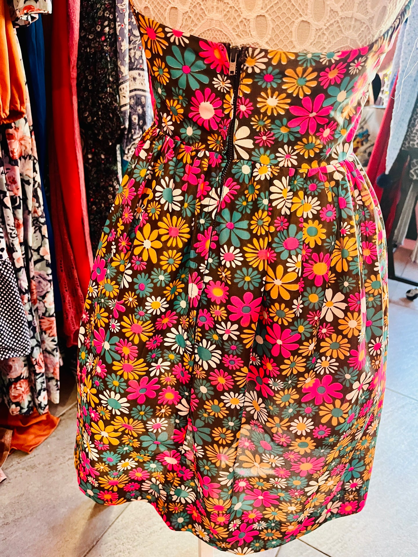 1960s Vintage Devonshire Lady Flower Power Halter-neck Dress