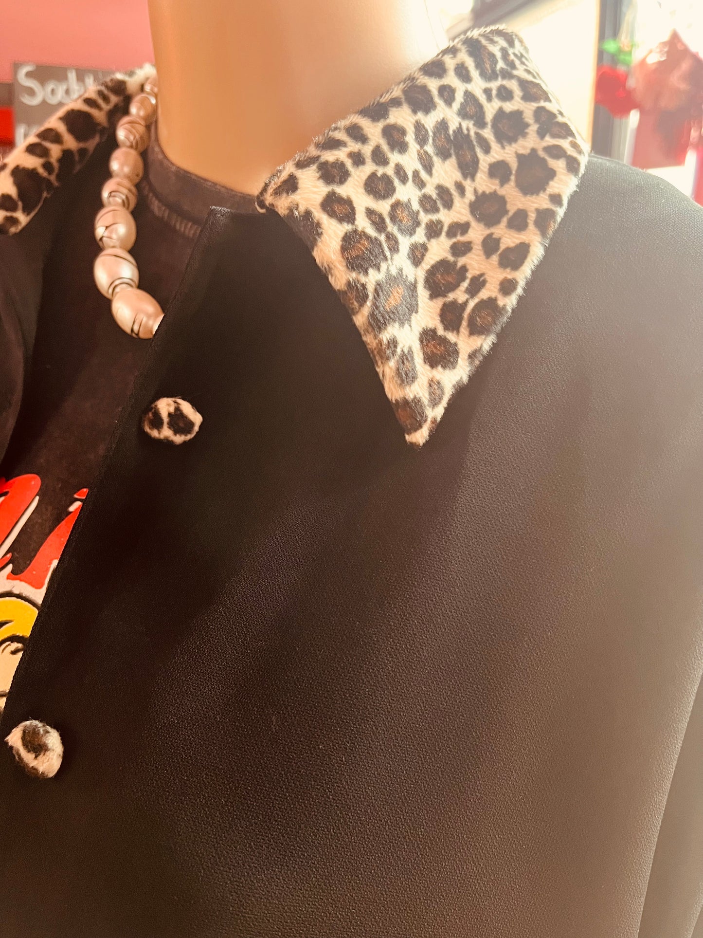 1980s Vintage Yessica Black Leopard Print Shirt