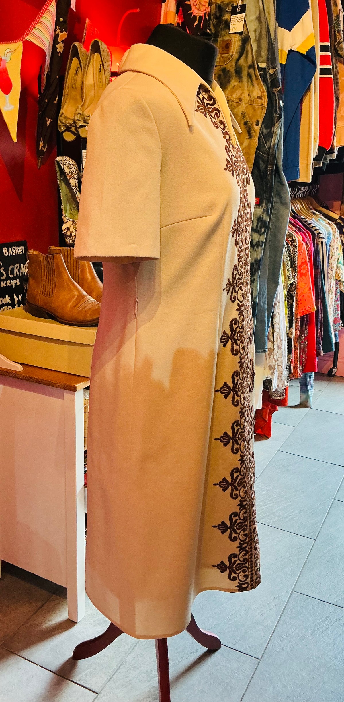 1970s Vintage Fair Lady Cream Embroidered Dress