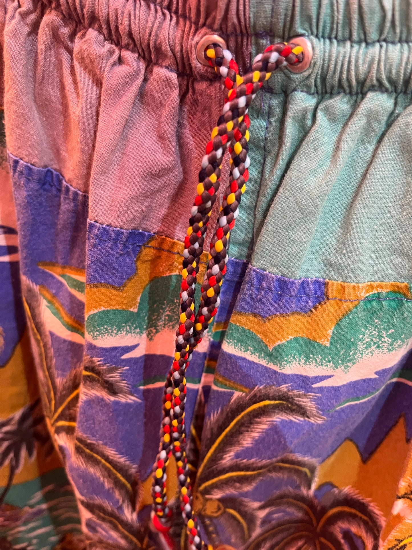 1990s Vintage Hawaiian Shorts