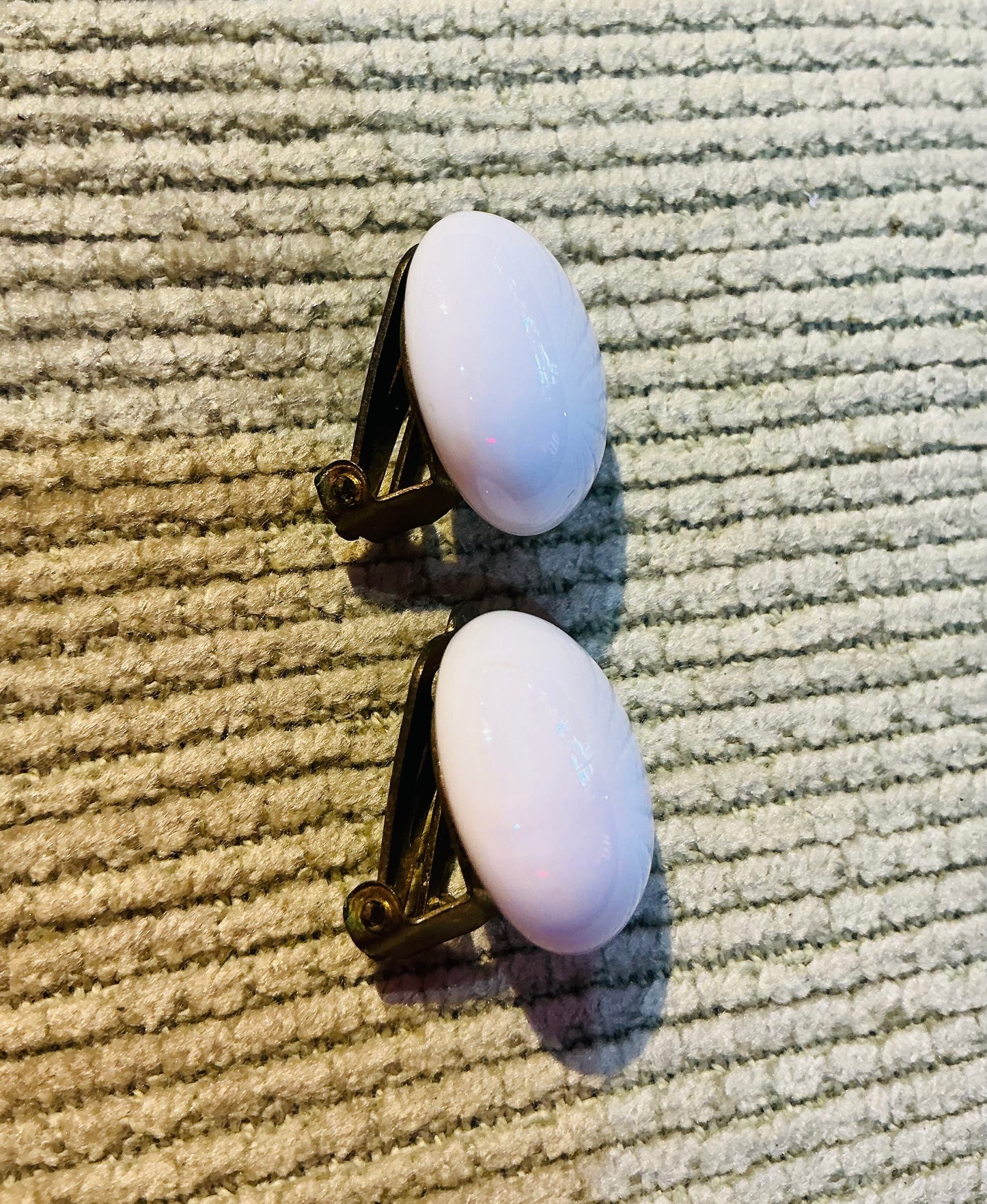 1960s Vintage Round White Enamel Clip on Earrings