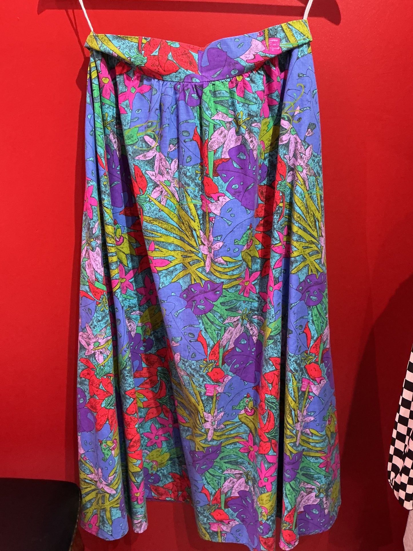 1980s USA Vintage Nightingales Bright Patterned Circle Skirt