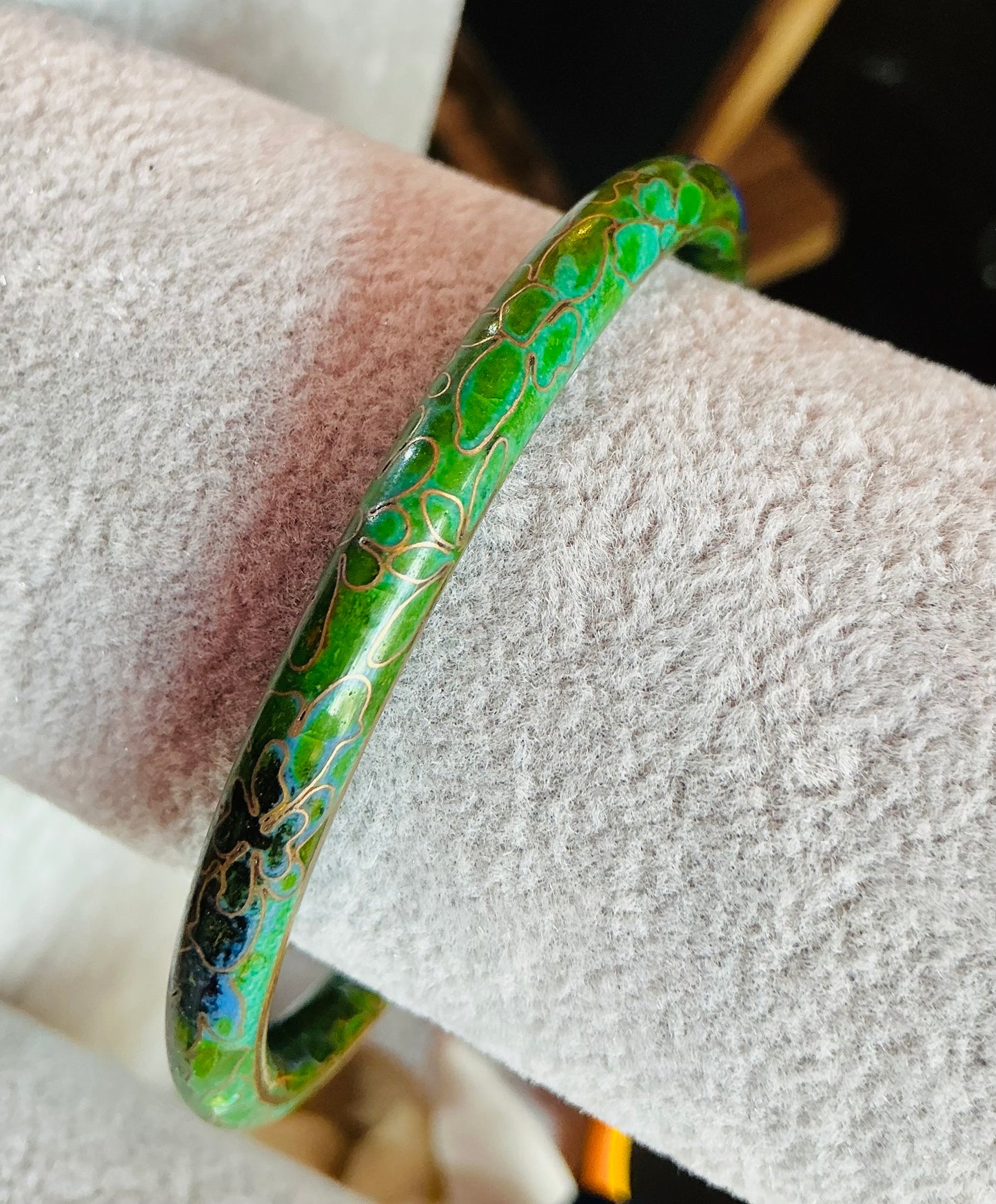 90s Vintage Green Floral Thin Bangle