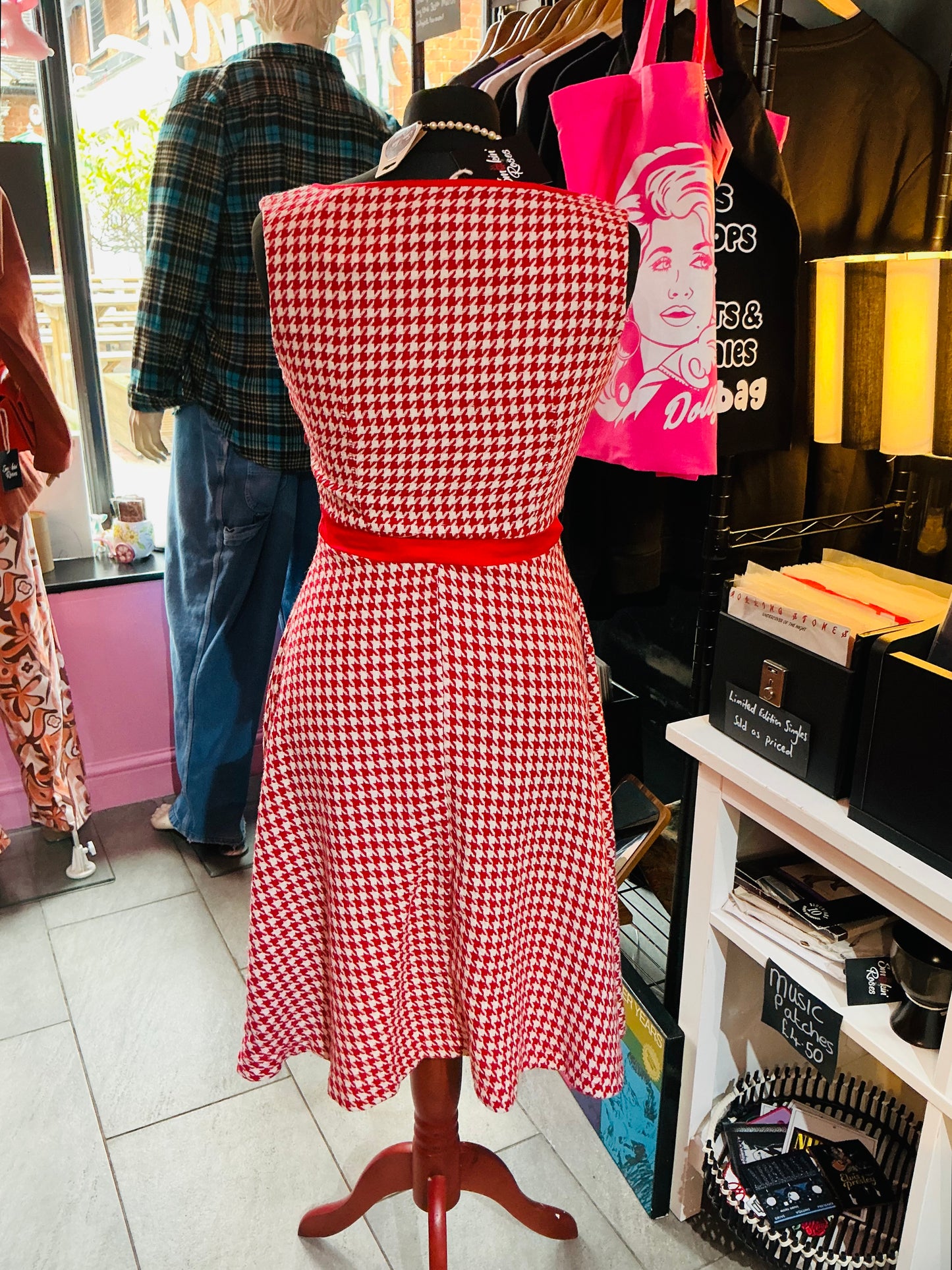 1950s Style Red and White Dogtooth Patterned Lindy Bop Dress