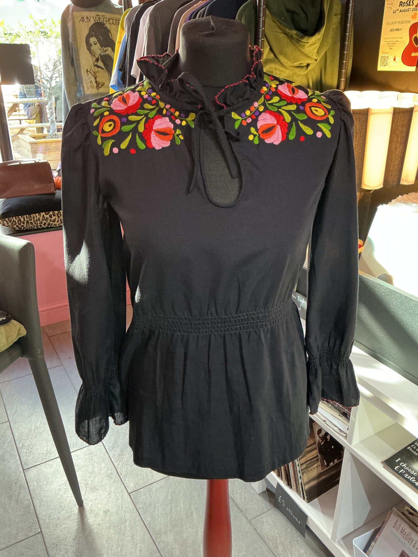 1970s Boho Vintage Embroidered Blouse