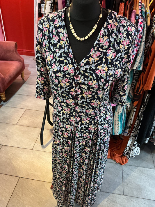 1980s Vintage Floral First Avenue Tea Dress
